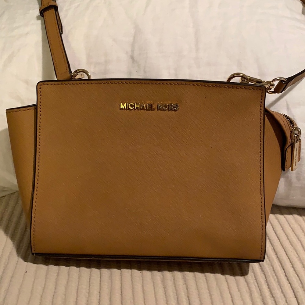 Michael Kors purse
